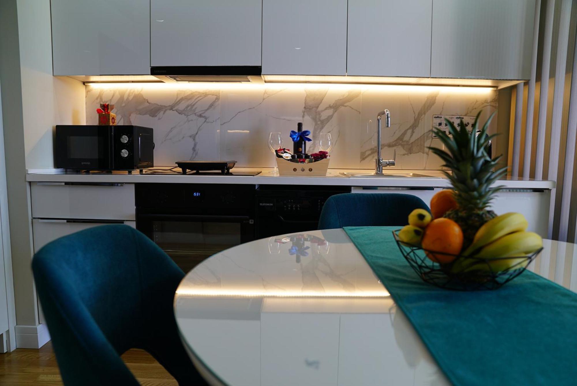 Diamond 72 Apartment , Skopje City - Center, Diamond Residences, Free Parking מראה חיצוני תמונה