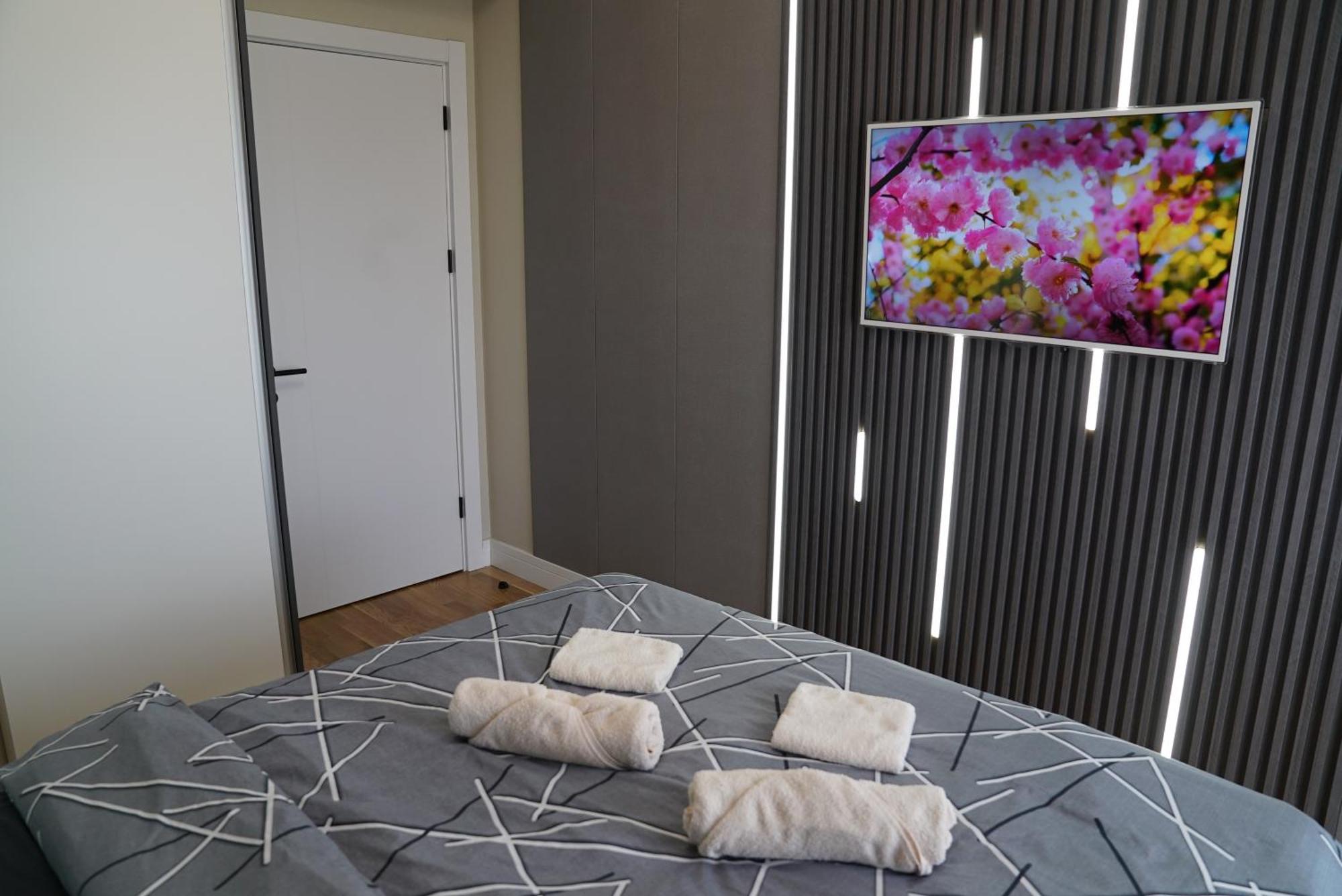 Diamond 72 Apartment , Skopje City - Center, Diamond Residences, Free Parking מראה חיצוני תמונה