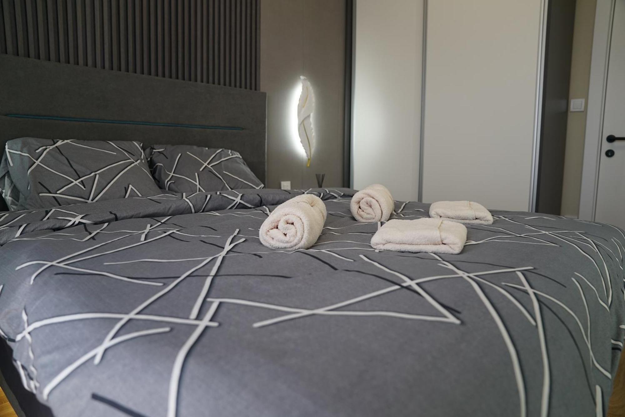 Diamond 72 Apartment , Skopje City - Center, Diamond Residences, Free Parking מראה חיצוני תמונה