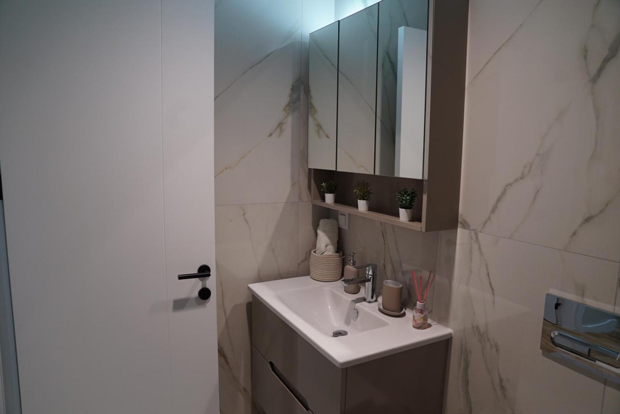 Diamond 72 Apartment , Skopje City - Center, Diamond Residences, Free Parking מראה חיצוני תמונה