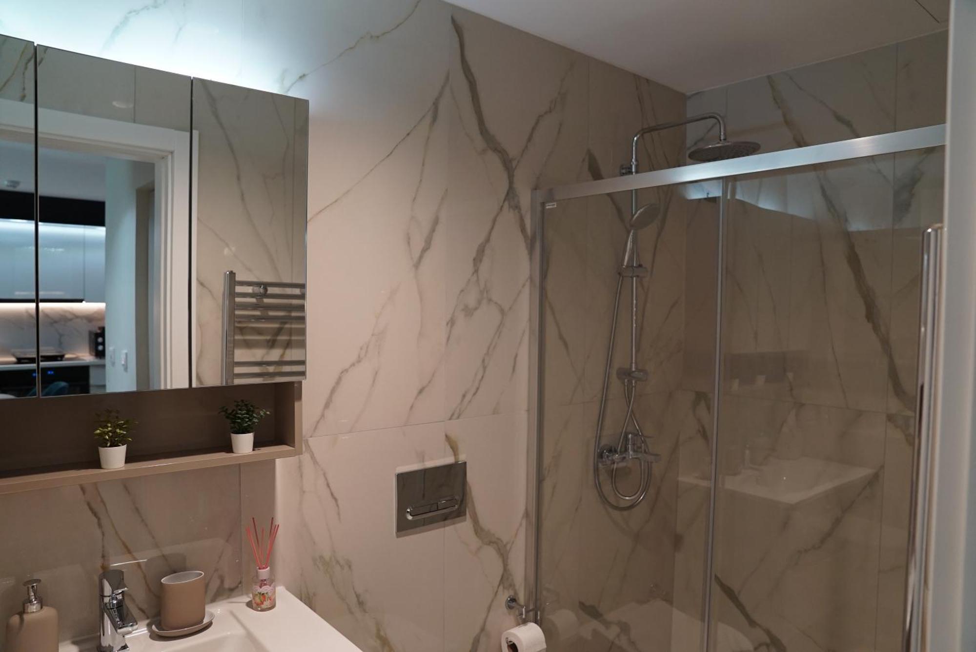 Diamond 72 Apartment , Skopje City - Center, Diamond Residences, Free Parking מראה חיצוני תמונה
